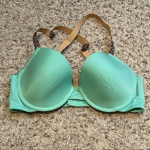 WOMEN’S FREDERICK’S OF HOLLYWOOD BRA